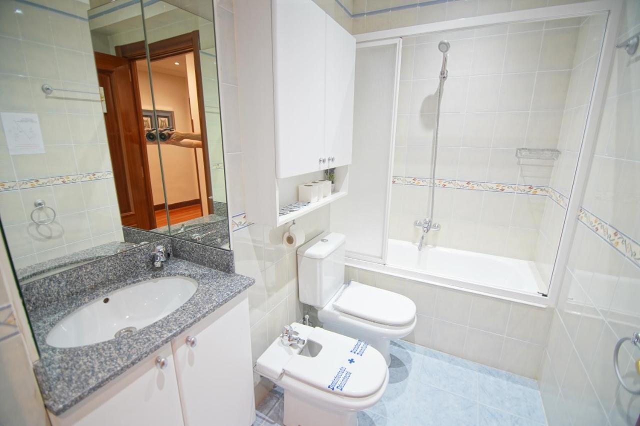 Ferienwohnung Piso Grande Y Luminoso En El Casco Viejo De Bilbao Exterior foto